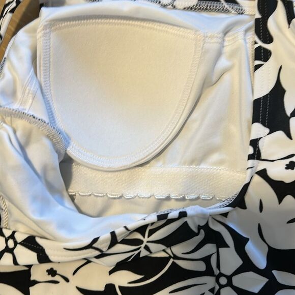 Lands' End Tank Soft Cup One Piece Swimsuit Black Havana Floral, size 4, NWT - Picture 7 of 8